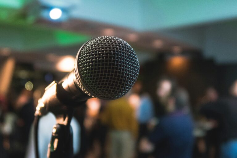 The Subtle Power of Speaking Slowly: Confidence in Conversation